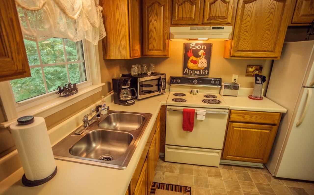 Nolichuckey Bluffs Bed & Breakfast Cabins Greeneville Bagian luar foto