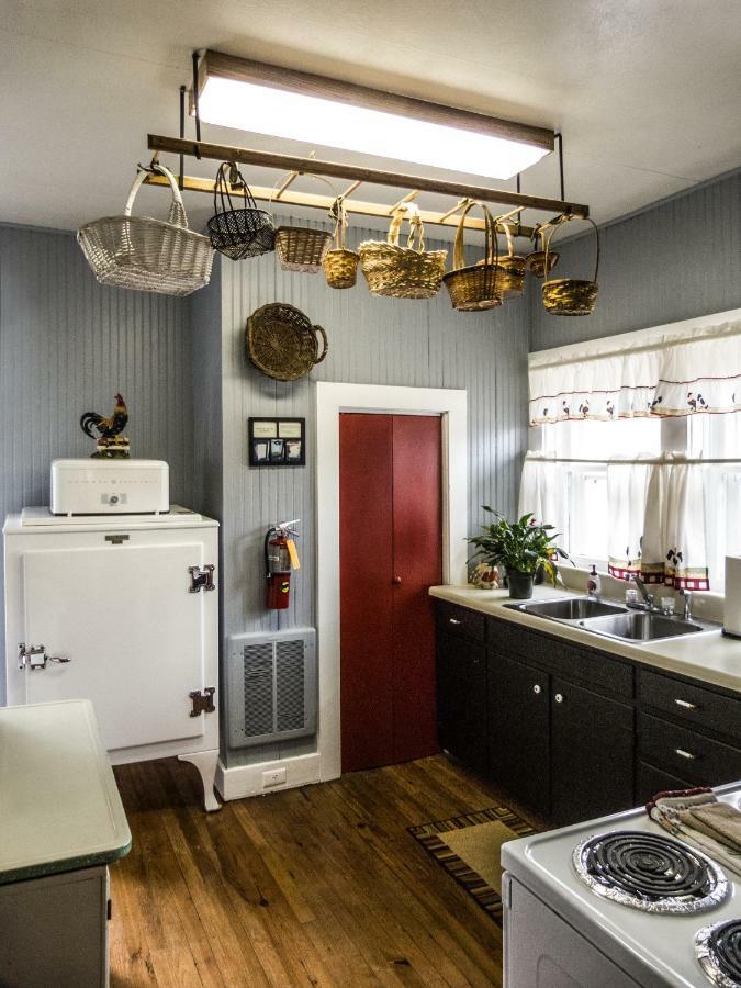 Nolichuckey Bluffs Bed & Breakfast Cabins Greeneville Bagian luar foto
